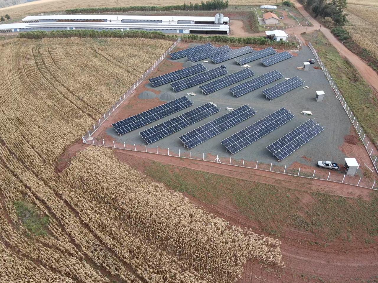 Usina solar — vista aérea
